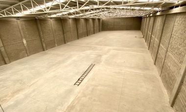 BODEGA INDUSTRIAL EN RENTA - ZONA TOLUQUILLA