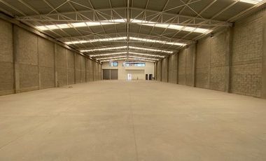 BODEGA INDUSTRIAL EN RENTA - ZONA TOLUQUILLA