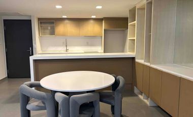 RENTA de Departamento NUEVO  totalmente amueblado y equipado  en Torre Vitant en Valle Oriente en San Pedro Garza , Garcia NL