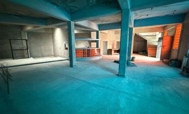 Local comercial en esquina - Paseo Tollocan, Casablanca Pilares