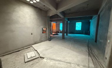 Local comercial en esquina - Paseo Tollocan, Casablanca Pilares