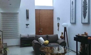 CASA EN VENTA EN VILLAMAGNA