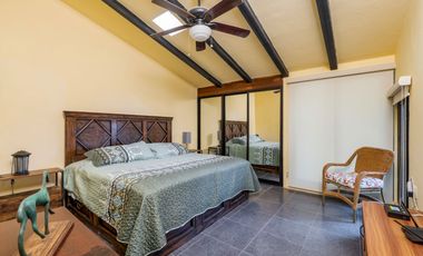 Impresionantes vistas desde esta preciosa casa en venta en Raquet club!