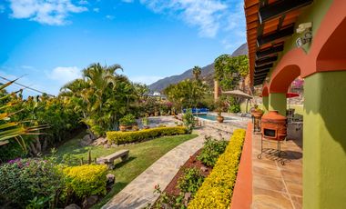 Impresionantes vistas desde esta preciosa casa en venta en Raquet club!