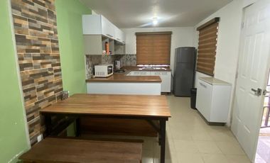 RENTA DE CASA AMUEBLADA  3 RECAMARAS EN HACIENDA VIÑEDOS  SALIDA LEON SILAO