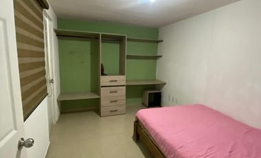 RENTA DE CASA AMUEBLADA  3 RECAMARAS EN HACIENDA VIÑEDOS  SALIDA LEON SILAO