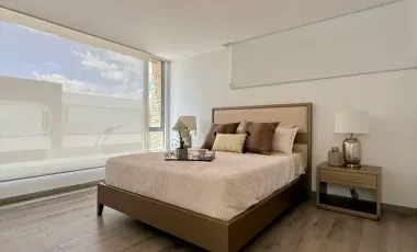 Casa en Venta sin adosar, Por Estrenar, Tumbaco, Ecuador.