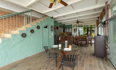 Deslumbrante y lujosa casa frente al lago, con concesion de zona federal, conocela!