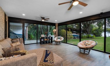 Deslumbrante y lujosa casa frente al lago, con concesion de zona federal, conocela!