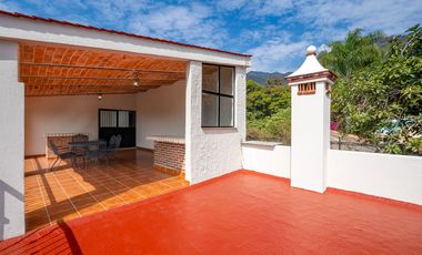 Como un lienzo en blanco, en una de las mejores calles de la Floresta, Ajijic