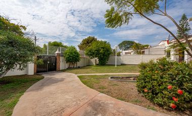 Como un lienzo en blanco, en una de las mejores calles de la Floresta, Ajijic