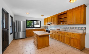 Como un lienzo en blanco, en una de las mejores calles de la Floresta, Ajijic