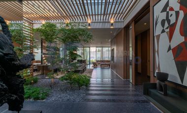 Residencia en Venta de Autor con Vista a La Huasteca · Cordillera