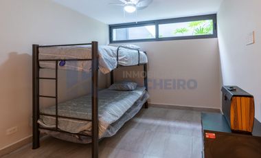 Residencia en Venta de Autor con Vista a La Huasteca · Cordillera