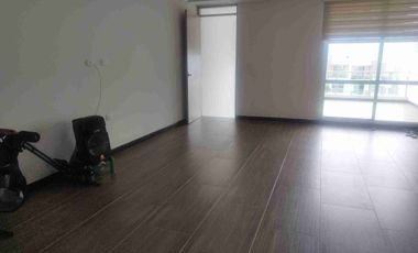 VENDO HERMOSA CASA EN FUSAGASUGA CAMBULOS DE TRES PLANTAS.