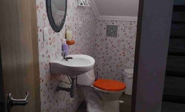 VENDO HERMOSA CASA EN FUSAGASUGA CAMBULOS DE TRES PLANTAS.