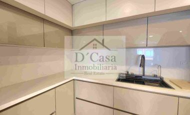 AVENIDA 24 DE MAYO - CASA DE VENTA EN CUENCA POR ESTRENAR