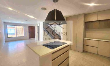 AVENIDA 24 DE MAYO - CASA DE VENTA EN CUENCA POR ESTRENAR