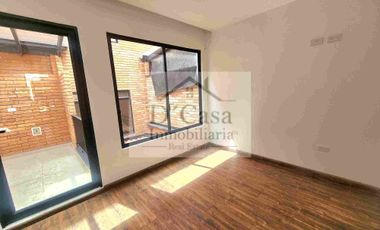 AVENIDA 24 DE MAYO - CASA DE VENTA EN CUENCA POR ESTRENAR