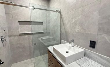 Casa en venta en coto Cerezo Valle Imperial