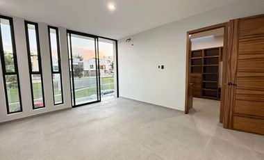 Casa en venta en coto Cerezo Valle Imperial
