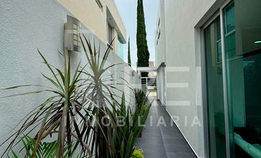 CASA EN RENTA PROVENZA RESIDENCIAL TLAJOMULCO