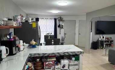 Se vende casa dentro de privada,Fracc. Paseos de Chavarria.