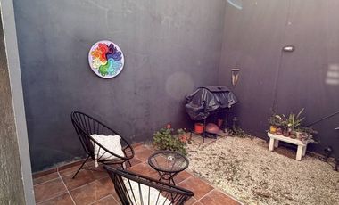 VENTA MONOAMBIENTE CON PATIO - Pichincha