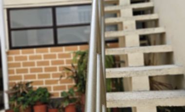 CASA CENTRAL EN VENTA