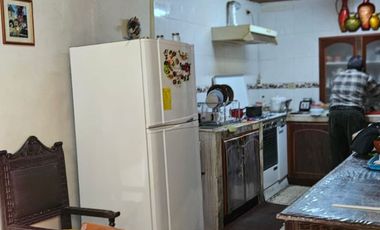 CASA CENTRAL EN VENTA