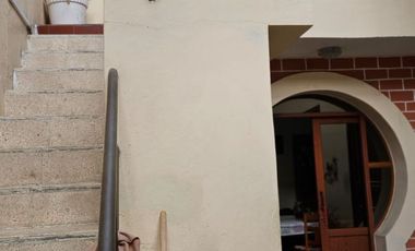 CASA CENTRAL EN VENTA