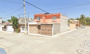 CASA EN VENTA ESQUINA AHORRO HASTA 60% RECUPERAION BANCARIA C. Casuarina 100, 42823 Residencial Arboledas, Hgo.