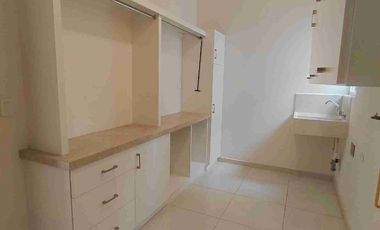 CASA EN RENTA SECC ALMAR