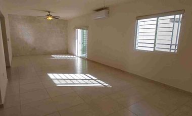 CASA EN RENTA SECC ALMAR