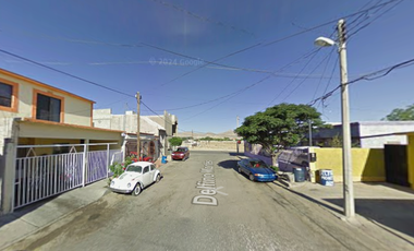 Excelente oportunidad ;de adquirir , iniciar o aumentar tu patrimonio , con esta casa de (REMATE BANCARIO)  solo con recursos propios .