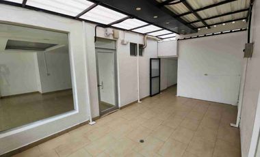 Local Comercial en Arriendo Sector Quito Tennis