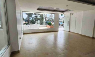 Local Comercial en Arriendo Sector Quito Tennis