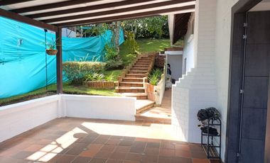 SE ARRIENDA CASA EN CONDOMINIO EL LAGO