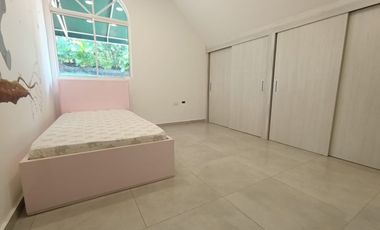 SE ARRIENDA CASA EN CONDOMINIO EL LAGO