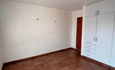 Invierte seguro: casa con alto potencial y ubicación estratégica