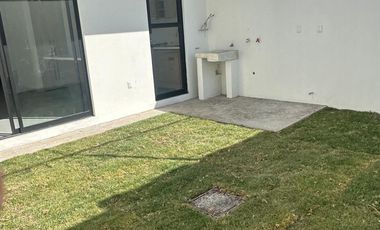 CASA EN VENTA EN SANTA MARIA TEQUEPEXPAN