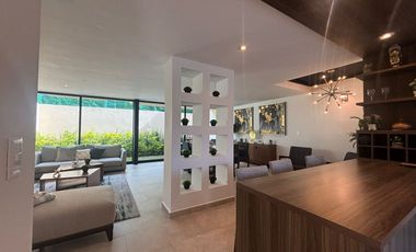 ESTRENA CASA EN PRIMER CUADRO DE ZIBATÁ