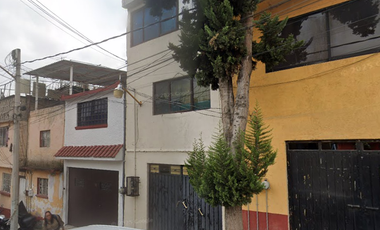 Casa en Venta en C. C. 8, Olivar del Conde 1ra Secc, 01400 Ciudad de México, CDMX, México