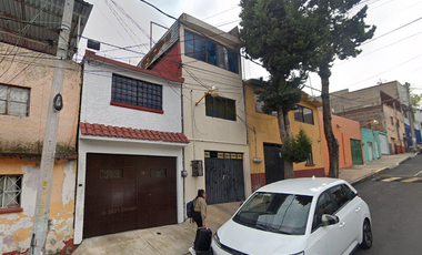 Casa en Venta en C. C. 8, Olivar del Conde 1ra Secc, 01400 Ciudad de México, CDMX, México