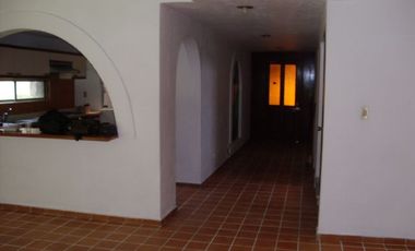 Casa en condominio Lomas de cortes