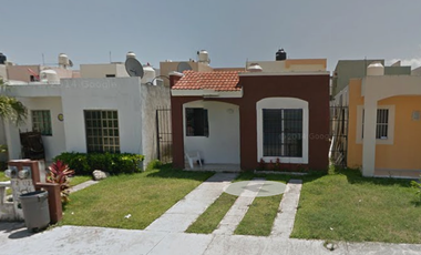 GRAN OPORTUNIDAD DE CASA A BUEN PRECIO de ADJUDICACION  ¡¡REMATE!!  Priv. Fuente de Agua Azul 26, Santa Fe del Carmen, 77712 Playa del Carmen, Q.R.