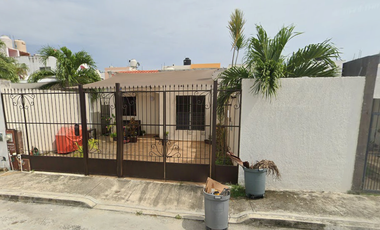 GRAN OPORTUNIDAD DE CASA A BUEN PRECIO de ADJUDICACION  ¡¡REMATE!!  Priv. Fuente de Agua Azul 26, Santa Fe del Carmen, 77712 Playa del Carmen, Q.R.