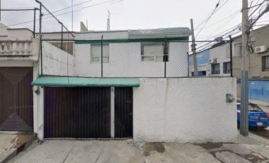 CASA EN REMATE EN SANTA CRUZ ACATLAN