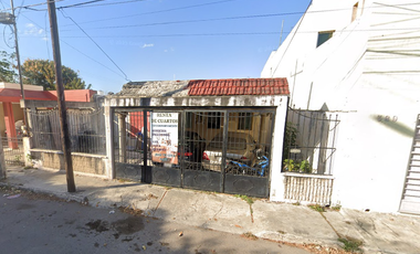 Casa en Venta en C. Avenida 7, Jardines de Nueva Mulsay ÌII IV Etapa, 97217 Mérida, Yuc., México