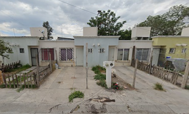 ¡Excelente oportunidad de adquirir esta casa en venta de remate bancario!( ya con posesión - lista para firmar y entregar )